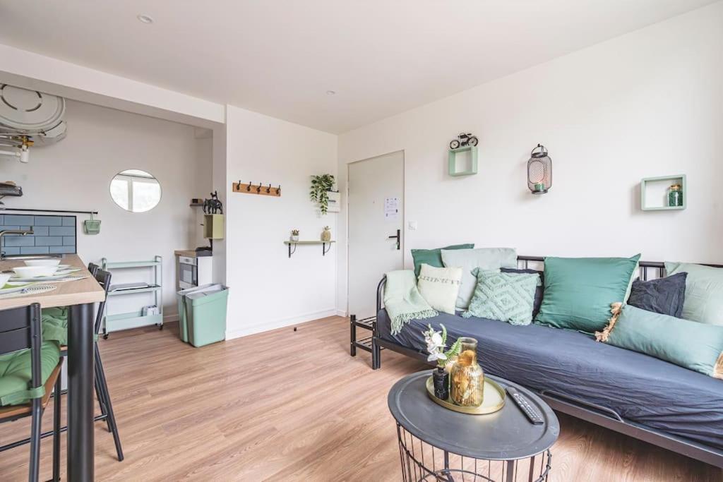 La Riviere, Appartement 3 Personnes Isles-sur-Suippe Bagian luar foto